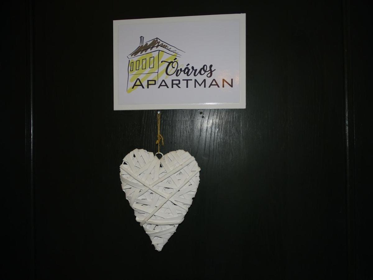Ovaros Apartman Veszprém Eksteriør bilde