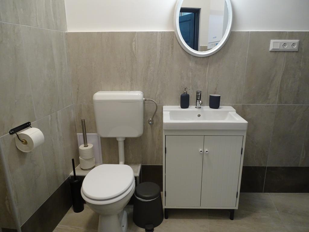 Ovaros Apartman Veszprém Eksteriør bilde